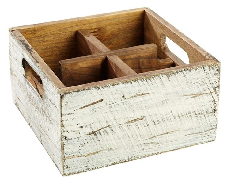 DRVENA GAJBICA SA ČETIRI PREGRADE 17X17X10CM